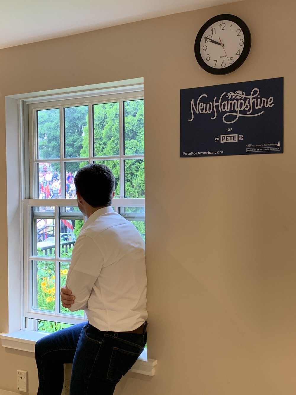  Waiting to speak, New Hampshire, Jul 13, 2019 - photo posted on Twitter by Saralena Barry. 
